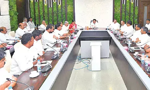Expose Naidu’s failures to people, Jagan tells cadre