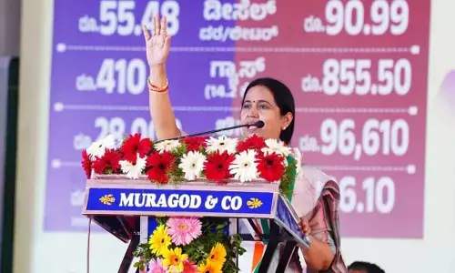 Minister Lakshmi Hebbalkar upset with BJP workers’ behaviour