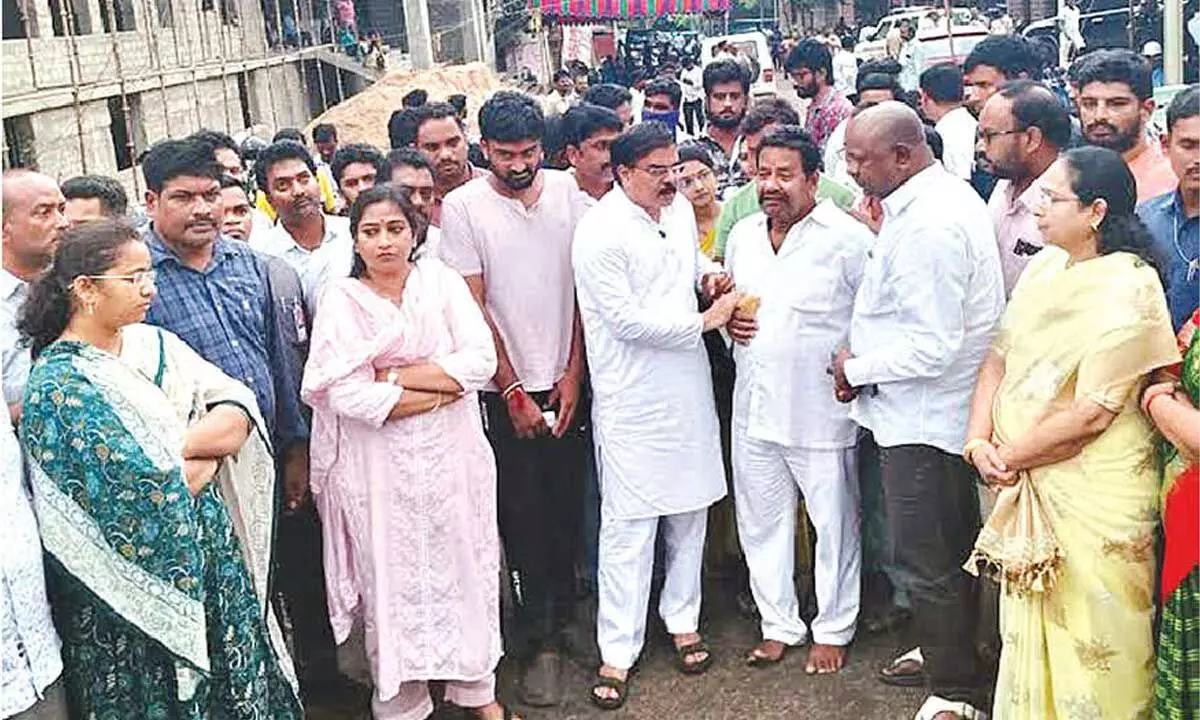 Ministers assure all possible support to Simhachalam victims Ministers assure all possible support to Simhachalam victims