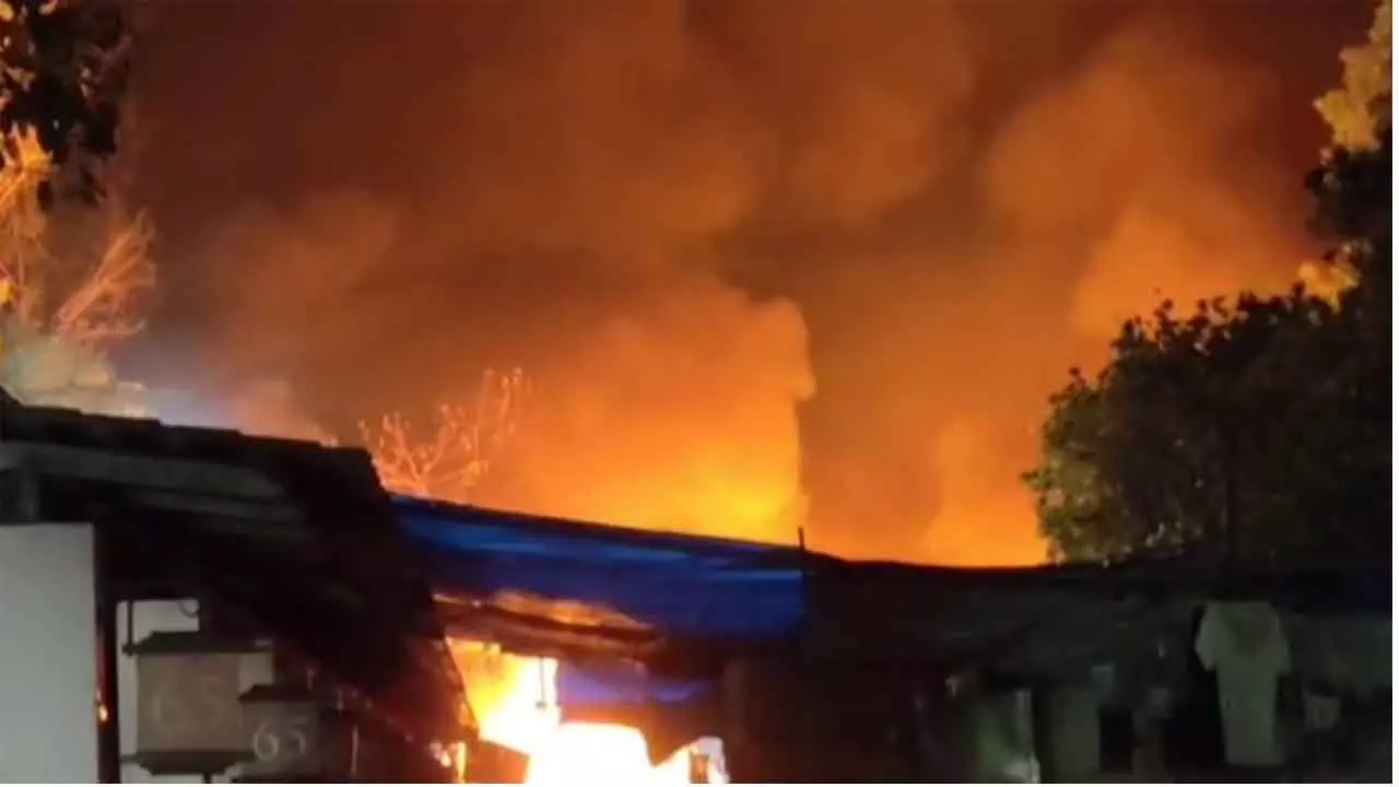 Over 24 shops gutted as fire breaks out at Delhis Dilli Haat; no casualties reported Over 24 shops gutted as fire breaks out at Delhis Dilli Haat; no casualties reported