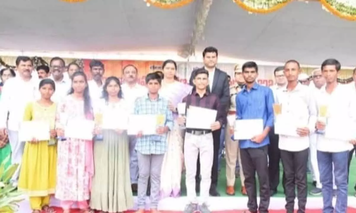 Jogulamba Gadwal Shines with 91.74% SSC Results — A Triumph of Educational Reform Under Collector BM Santosh