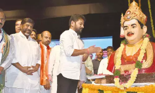 Revanth goes all guns blazing against KCR, dares for debate