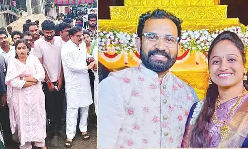 4 members belonging to same family died at Simhachalam