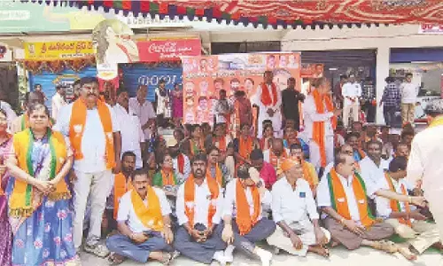 BJP stages protest for slew of facilities at Cherlapally station