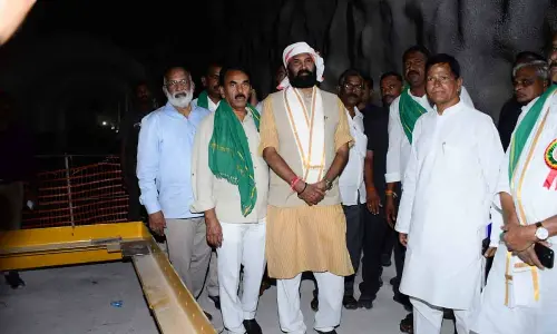 Uttam Kumar Reddy directs officials to complete Palamuru Ranga Reddy project