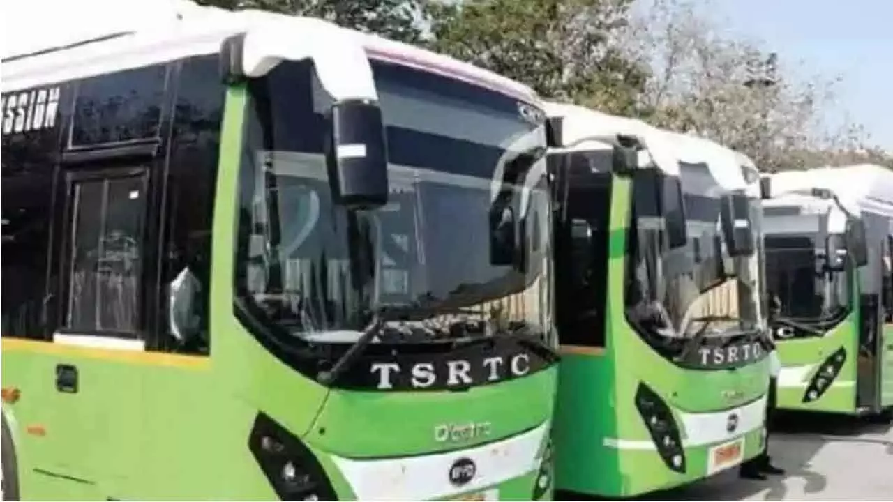 TGSRTC rolls out metro deluxe combi ticket