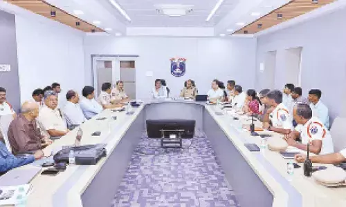 Brainstorming session on urban mobility solutions held