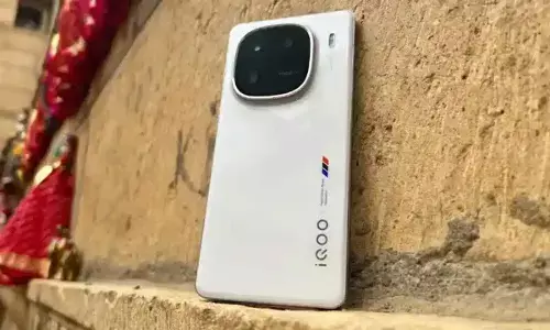 iQoo rolls out offers at Amazaon sale