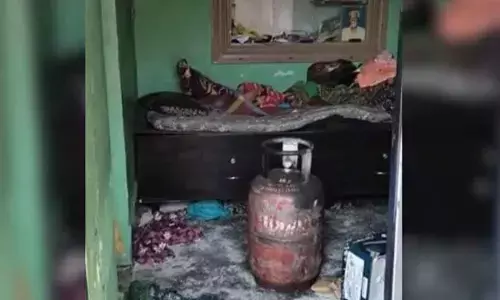 LPG cylinder leak sparks fire: Two killed, four critically injured