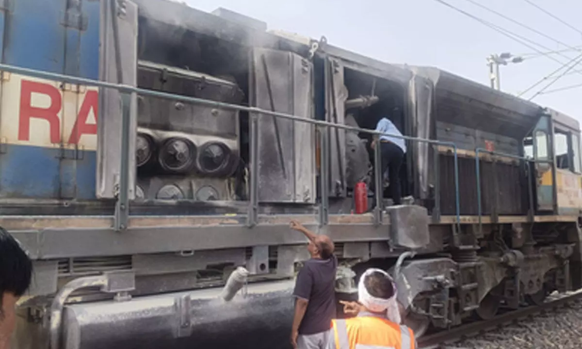 Passengers panic after smoke billows from Jaipur-Jodhpur Intercity Express engine