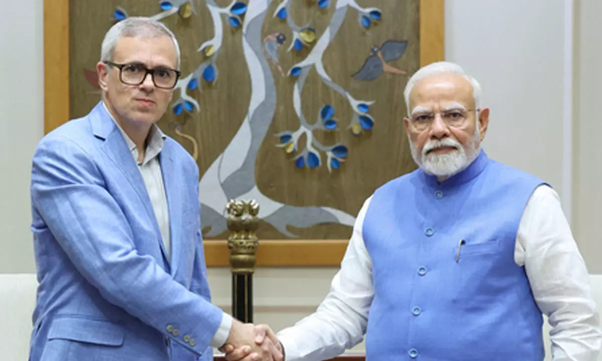 Omar Abdullah meets PM Modi in aftermath of Pahalgam terror attack Omar Abdullah meets PM Modi in aftermath of Pahalgam terror attack