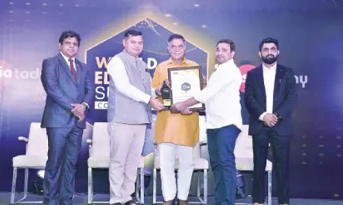 ISTS receives best engg college for women award