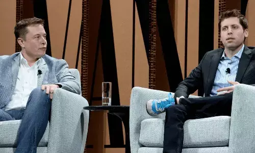 Altman and Musk Battle to Build the Ultimate ‘Everything App’