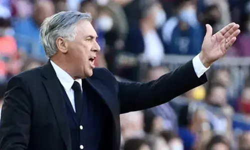 Ancelotti sets deadline for a decision on his future at Madrid