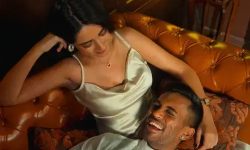 Sunflowers & Dreams: Max Kate’s musical memoir comes alive