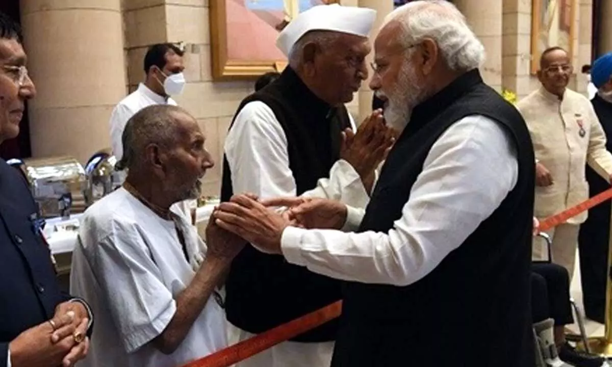 Padma Shri awardee Baba Shivanand passes away at 128, PM Modi pays tribute Padma Shri awardee Baba Shivanand passes away at 128, PM Modi pays tribute