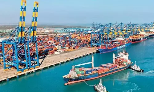 Pak closes ports for Indian ships in retaliatory move