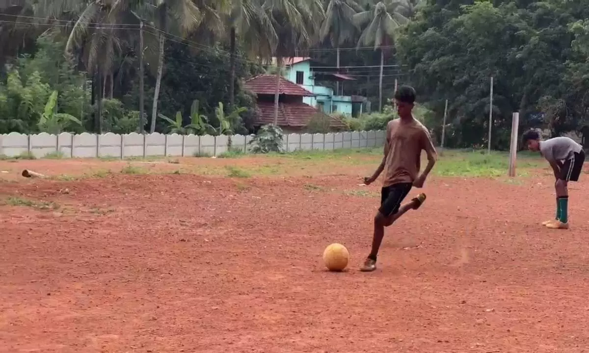 Kerala Village Raises Rs. 40 Lakh To Reclaim Beloved 70-Year-Old Community Football Ground Kerala Village Raises Rs. 40 Lakh To Reclaim Beloved 70-Year-Old Community Football Ground