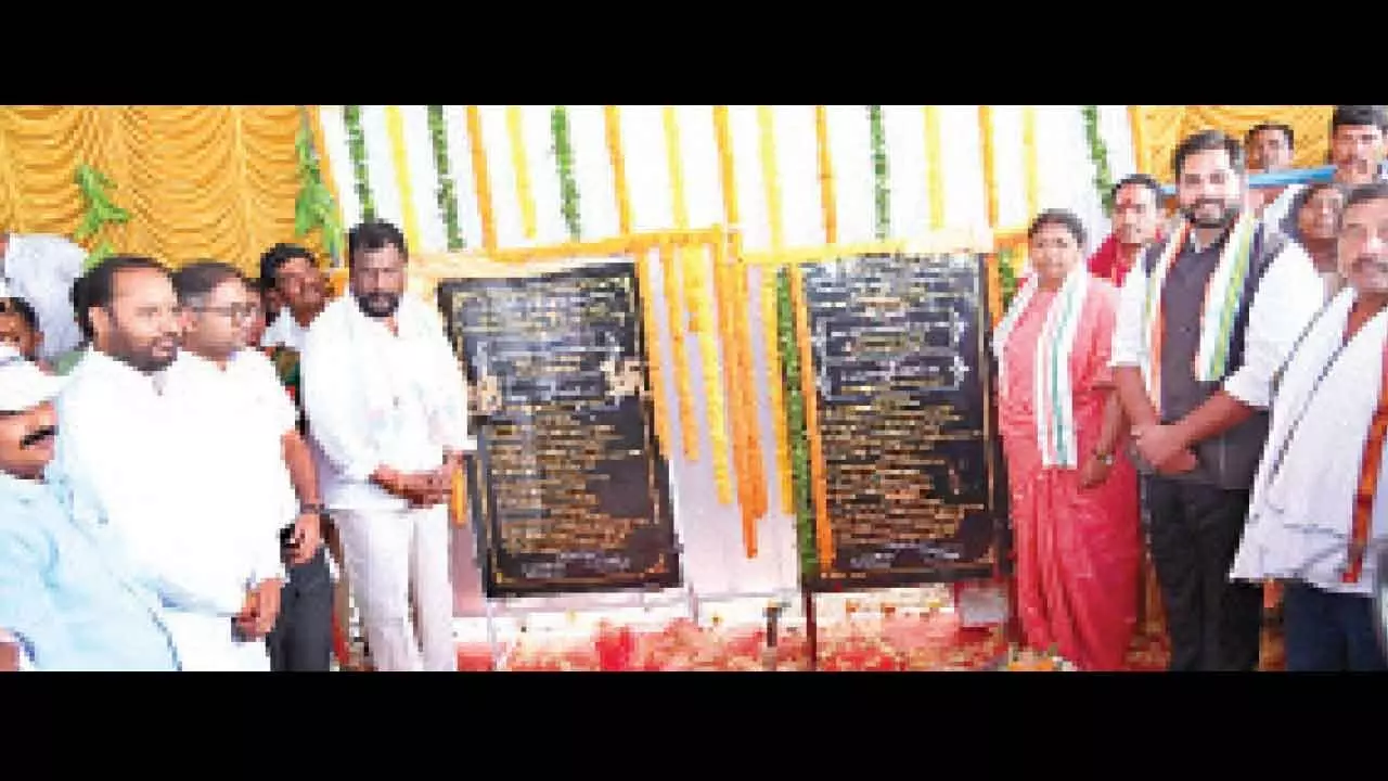 Cong govt’s aim is devpt, welfare of people, says Minister seethakka Cong govt’s aim is devpt, welfare of people, says Minister seethakka