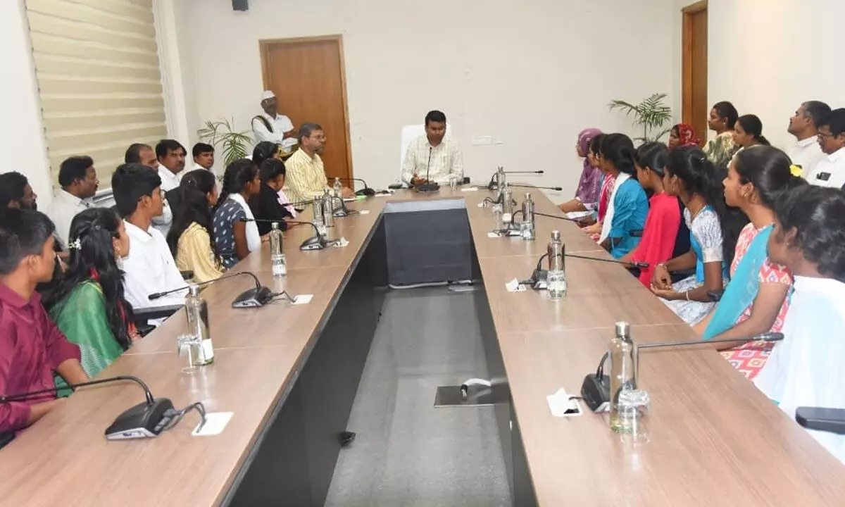 Gadwal Collector Felicitates SSC Toppers, Urges Students to Aim High Gadwal Collector Felicitates SSC Toppers, Urges Students to Aim High