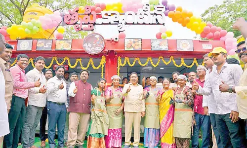 Govt proposes to start 700 Trupti canteens in State: Narayana