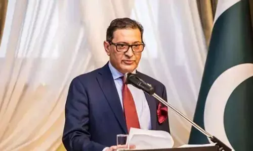 Pak issues nuclear threat to India