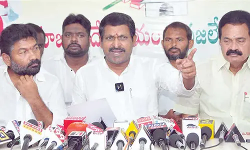 Poluboina Anil resorting to diversion politics: Beeda