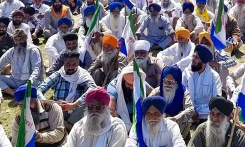 Farmers in Punjab on protest march to surround Shambhu police station