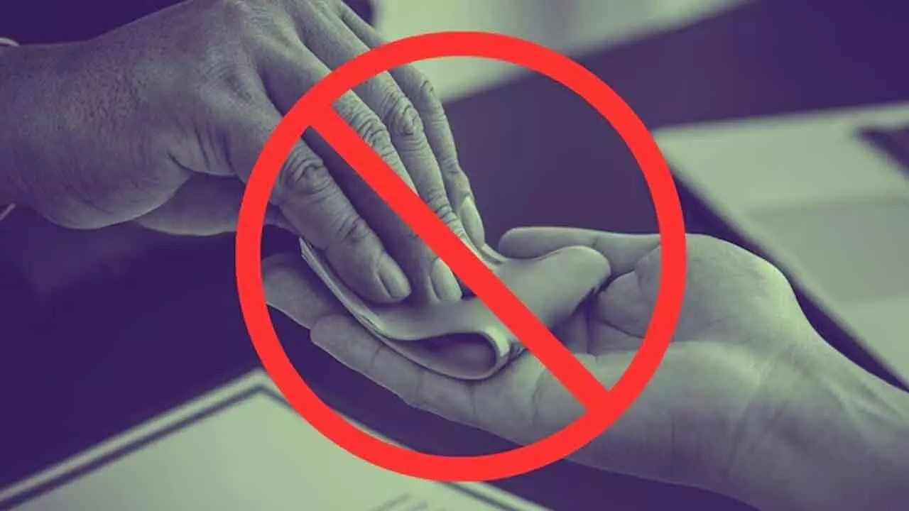 Chargesheet Filed In 30-Year-Old Corruption Case Against 82-Year-Old Retired Official Chargesheet Filed In 30-Year-Old Corruption Case Against 82-Year-Old Retired Official