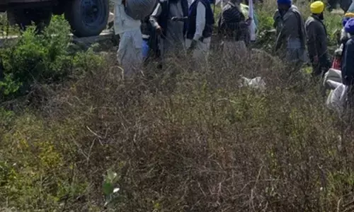 One civilian killed, 9 injured as unidentified aircraft crashes in Punjab village