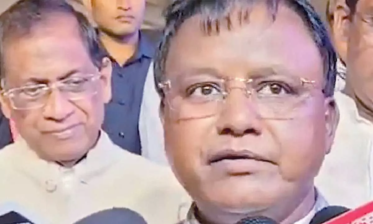 Entire nation stands with brave soldiers: Majhi