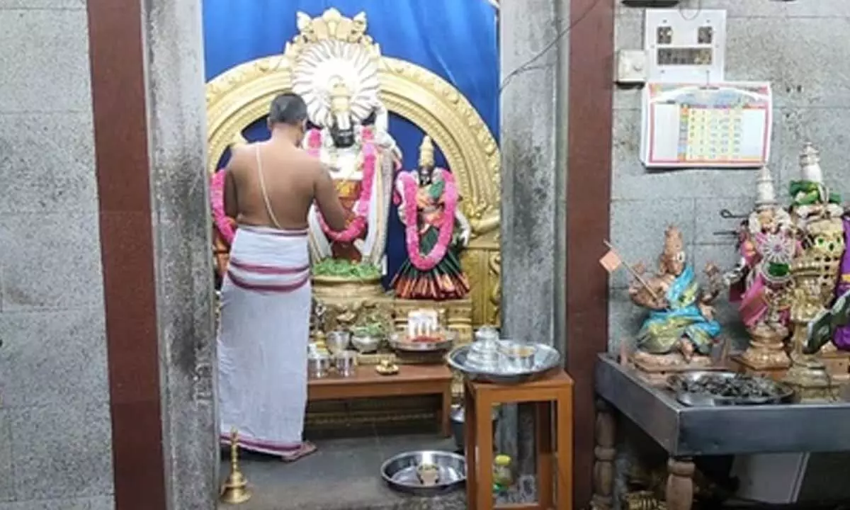 Temples across Karnataka offer special prayers for success of Operation Sindoor, armed forces well-being Temples across Karnataka offer special prayers for success of Operation Sindoor, armed forces well-being