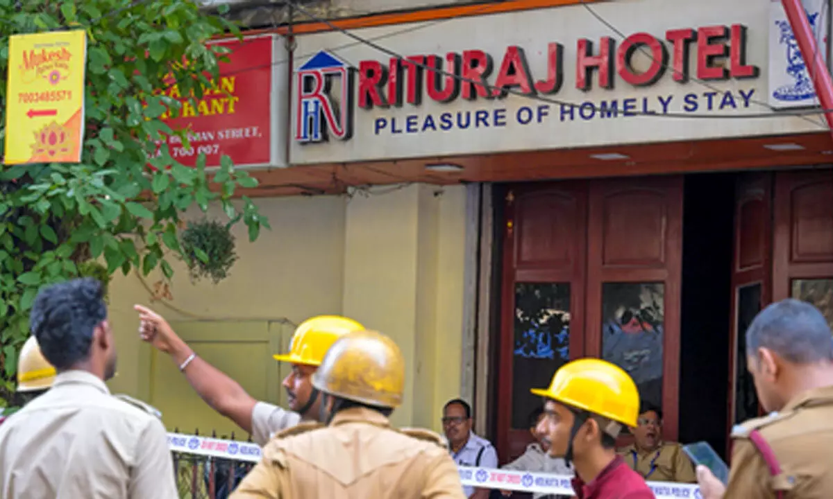 Hotel fire impact: Bengal govt mulling SOPs for all rooftop eateries Hotel fire impact: Bengal govt mulling SOPs for all rooftop eateries