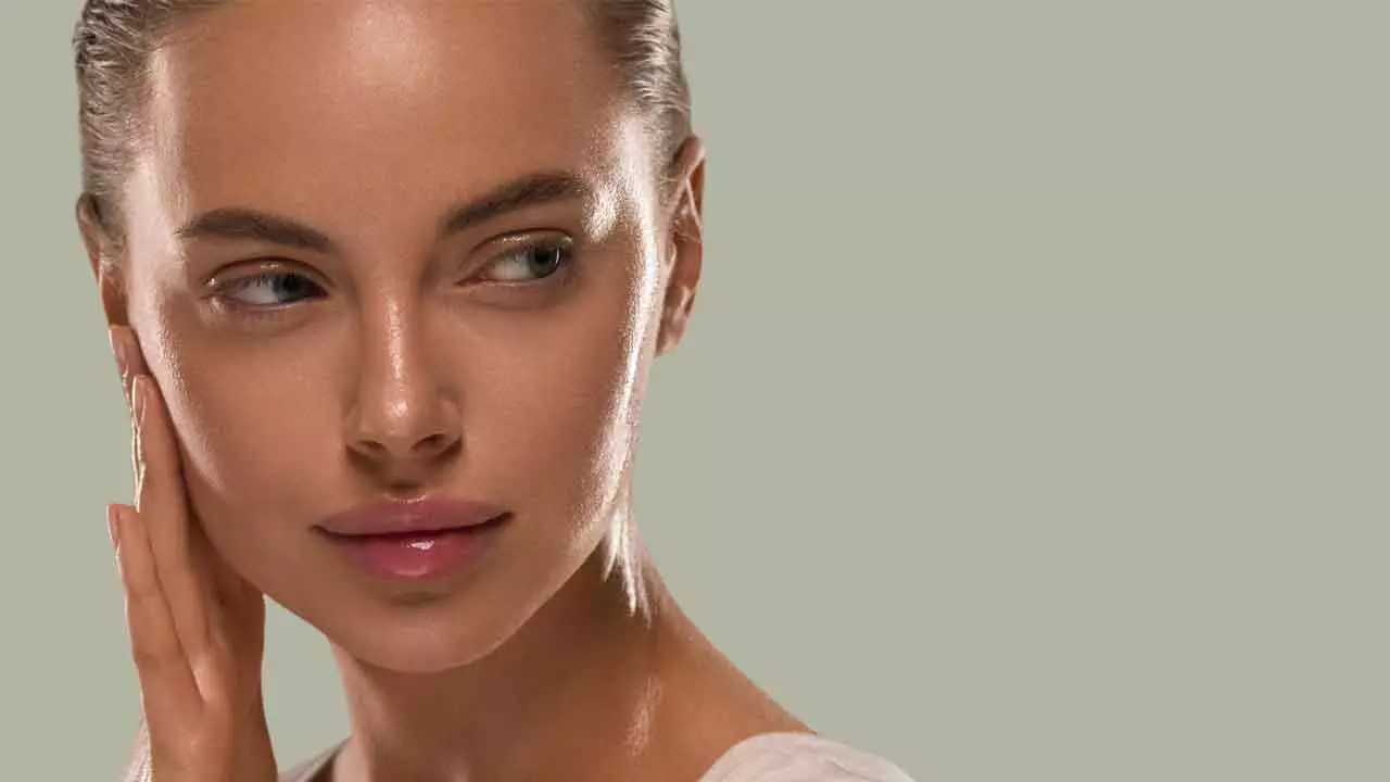 Beauty Hacks for a Slimmer, Sculpted Face Beauty Hacks for a Slimmer, Sculpted Face