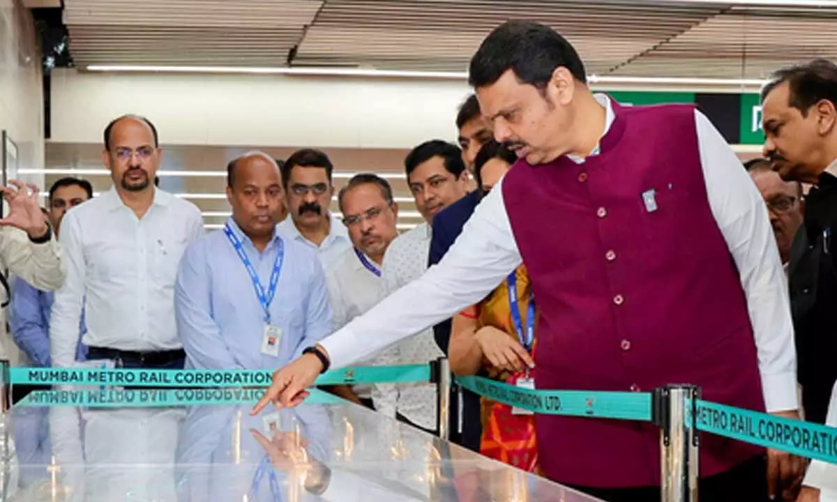CM Fadnavis flags off Mumbai Metro from BKC to Acharya Atre Chowk