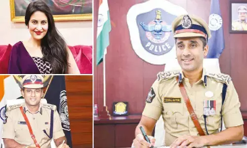 IPS officers get relief in actress Jethwani’s case