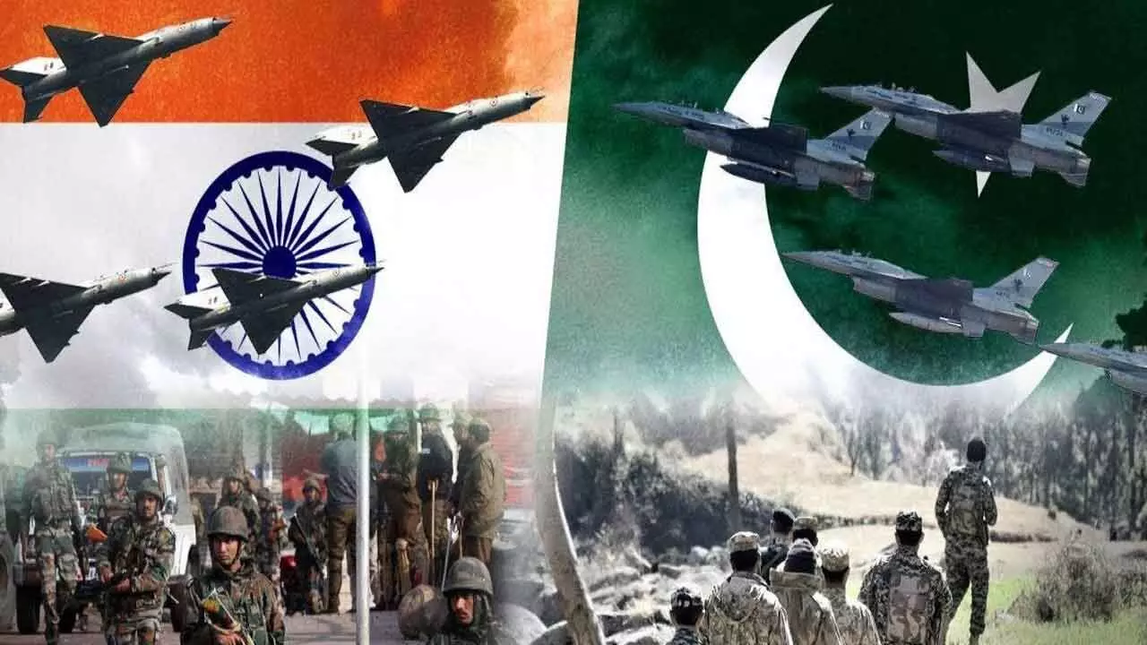 Pak risks fragmentation, if war escalates: Experts