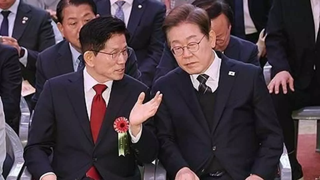 South Korea: DPs Lee leads by over 50 pc in hypothetical matchup against PPPs Kim, poll shows South Korea: DPs Lee leads by over 50 pc in hypothetical matchup against PPPs Kim, poll shows