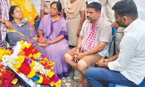 Tributes paid Jawan Murali Naik