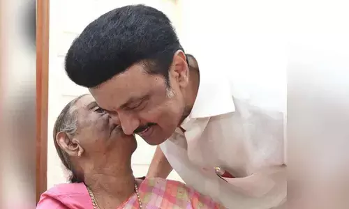 TN Governor, CM Stalin extend greetings on Mothers Day