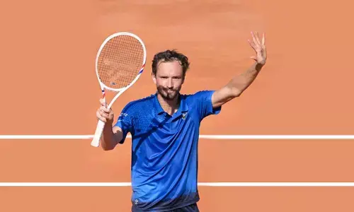 Italian Open: Fils registers comeback victory over Tsitsipas, Medvedev advances to fourth round