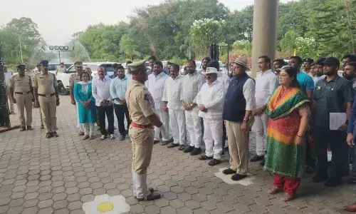 Minister’s pep talk motivates inmates at Cherlapally