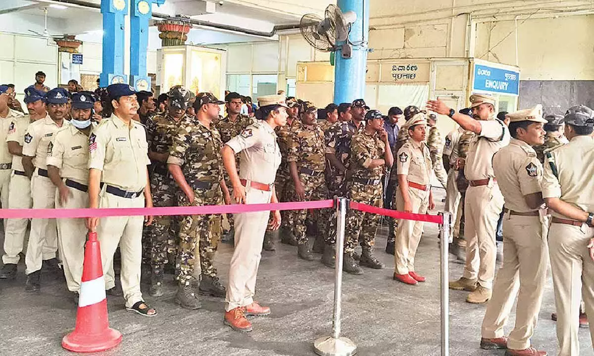 Mock drill held at Tirupati rly station