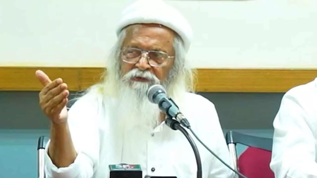 Bangladesh: Prominent author slams Yunus for inefficiency Bangladesh: Prominent author slams Yunus for inefficiency