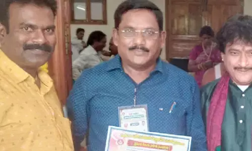 Suresh Babu Thotamalla receives ‘Kavi Ratna’ national award