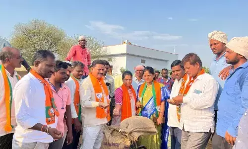 BJP District Leaders Ensure Smooth Paddy Procurement at Lathipuram IKP Center, Emphasize Farmer Welfare