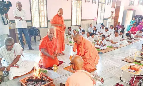 ‘Vidyarthi Vrata Homa’ held with devotion at Ramakrishna Mission Ashram