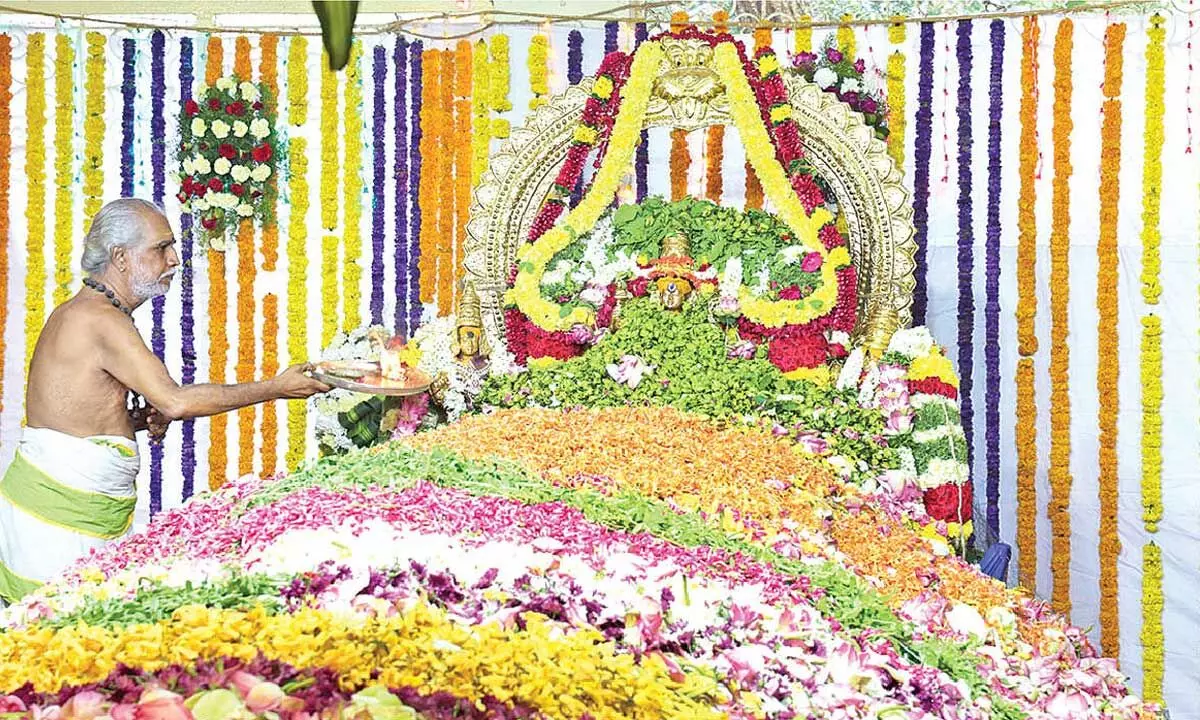 Patra Pushpa Yagam held at Kapileswara Swamy temple Patra Pushpa Yagam held at Kapileswara Swamy temple