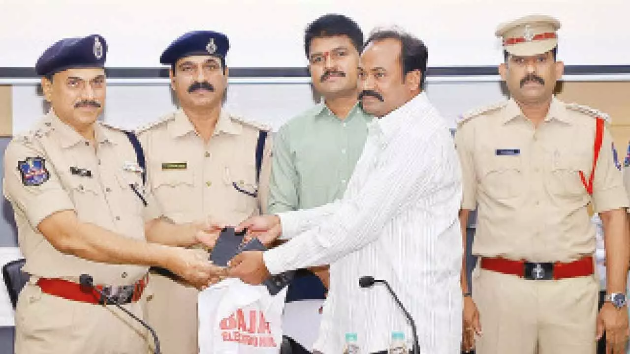 Cyberabad police recover 310 mobile phones worth Rs 95L Cyberabad police recover 310 mobile phones worth Rs 95L