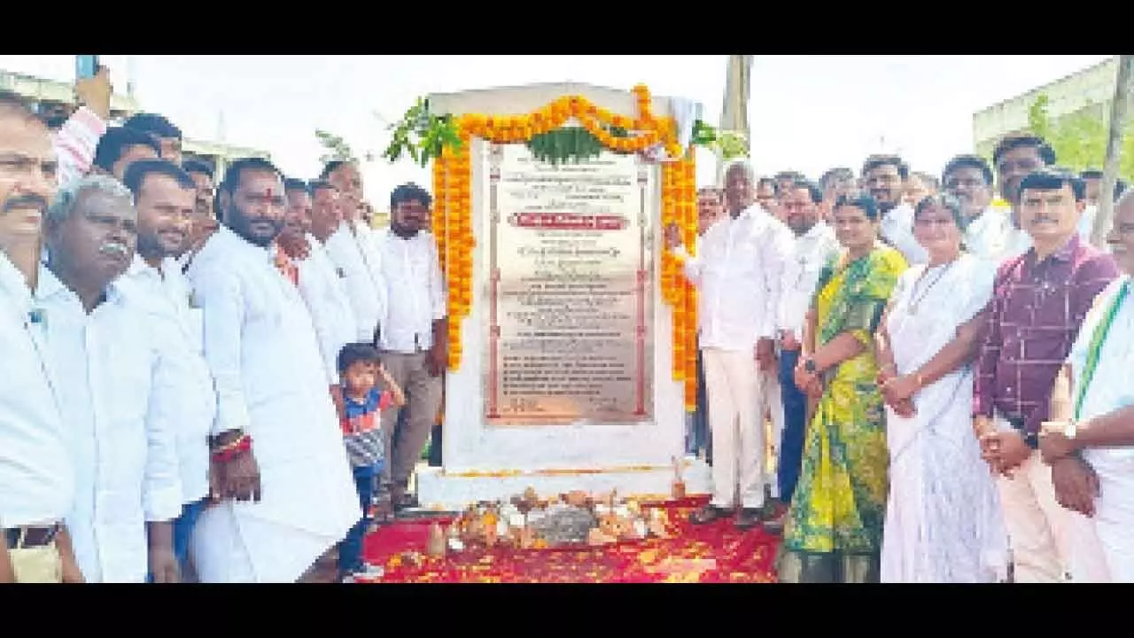 Station Ghanpur will undergo major transformation, promises Kadiyam